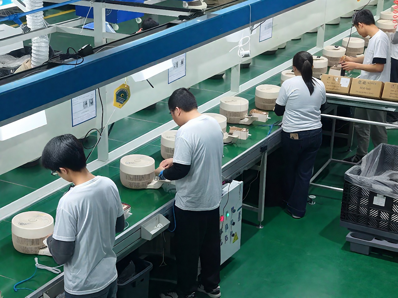 從高校畢業(yè)生到電商公司CEO 大學生創(chuàng)業(yè)者在拼多多帶動大批就業(yè)